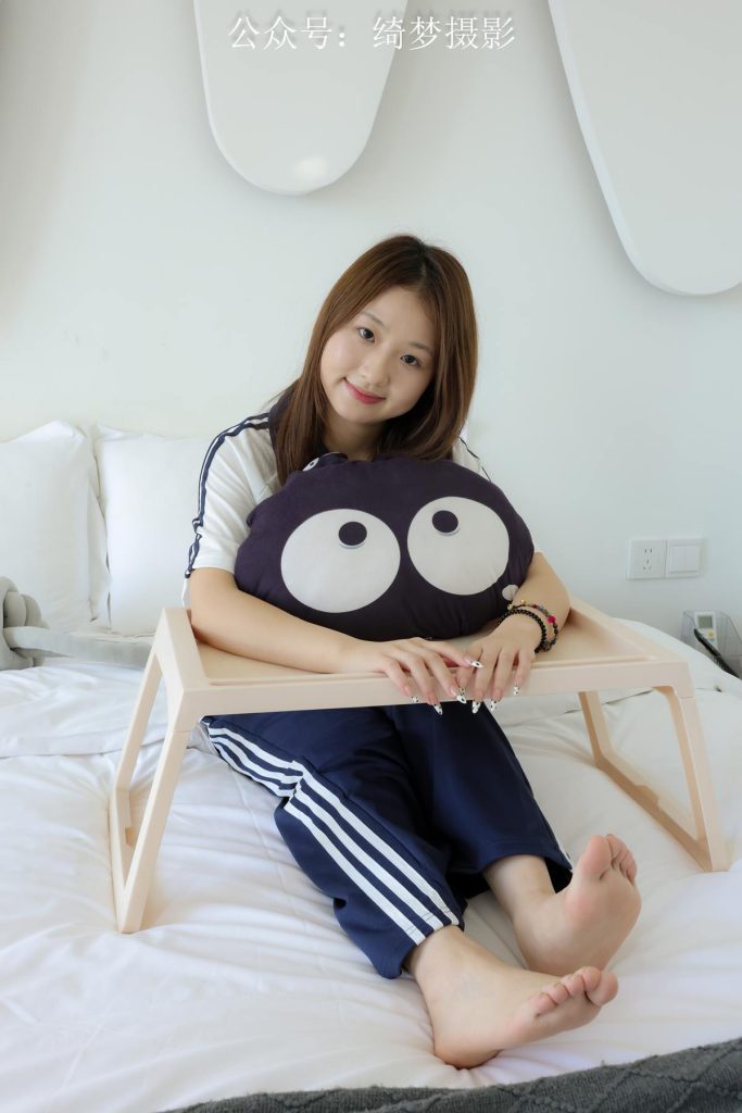 绮梦摄影 2024.09.18 NO.025 雨薇 珍藏无修无水印版[610P/2V/13.3GB]插图3