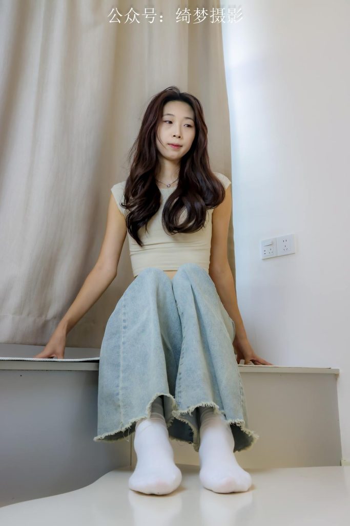 绮梦摄影 2024.09.18 NO.026 秋月 珍藏无修无水印版[660P/2V/17.2GB]插图1