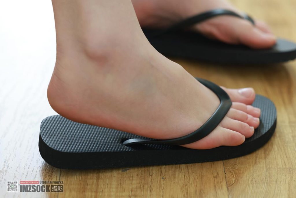 [MZSOCK]爱美足 NO.319 小点心[122P/1V/4.64GB]插图2