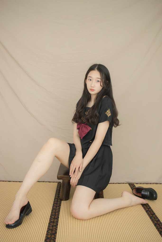 [紧急企划]NO.001 出镜妹子：樱樱樱可 榻榻米上的黑丝​​​​ [45P/1V/858MB]-无料摄影圈