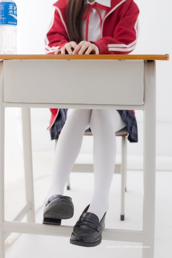 紧急企划 NO.008 出境妹子：一只喵喵梓 [108P/1V/1.78G]插图2