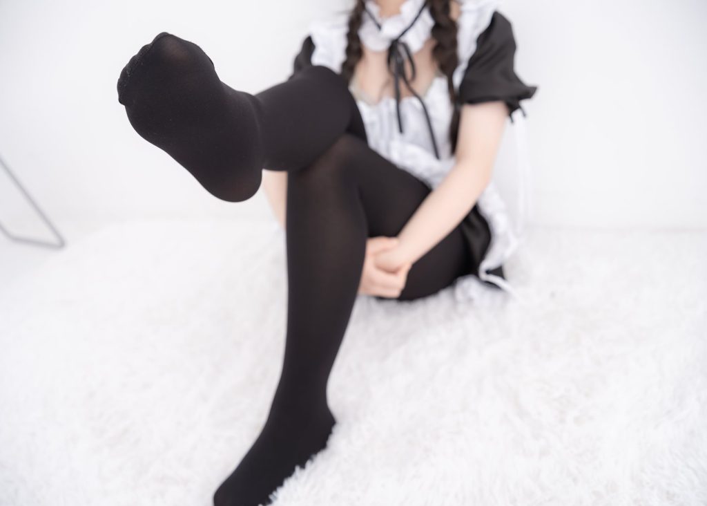 [紧急企划]内部定制 奶昔 黑丝女仆[49P/782MB]插图1