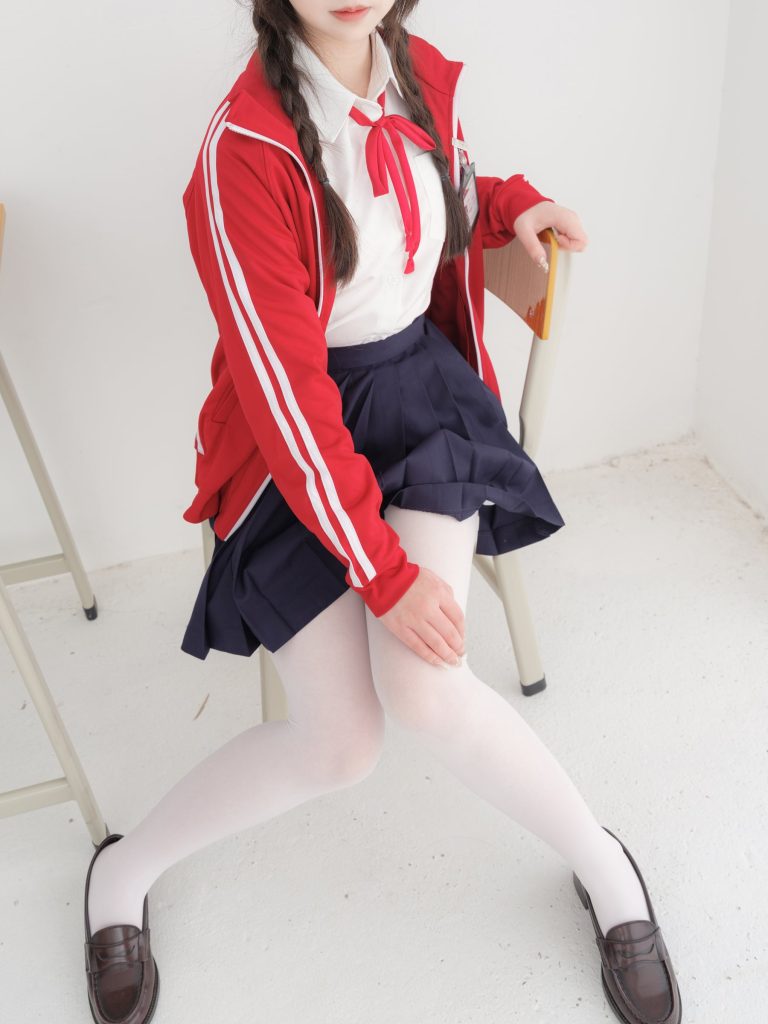 [紧急企划]内部定制 奶昔 学生妹[57P/0.98GB]插图3