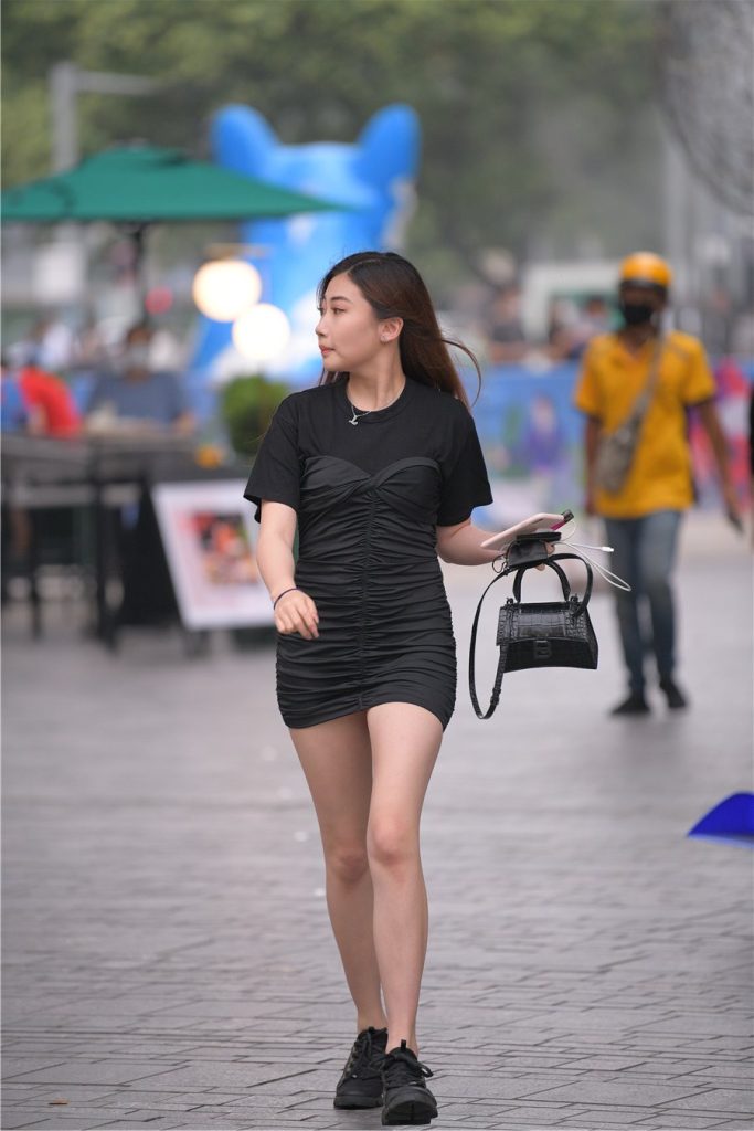 精选街拍 No.367 黑色包臀裙美眉 [61P/37M]插图2