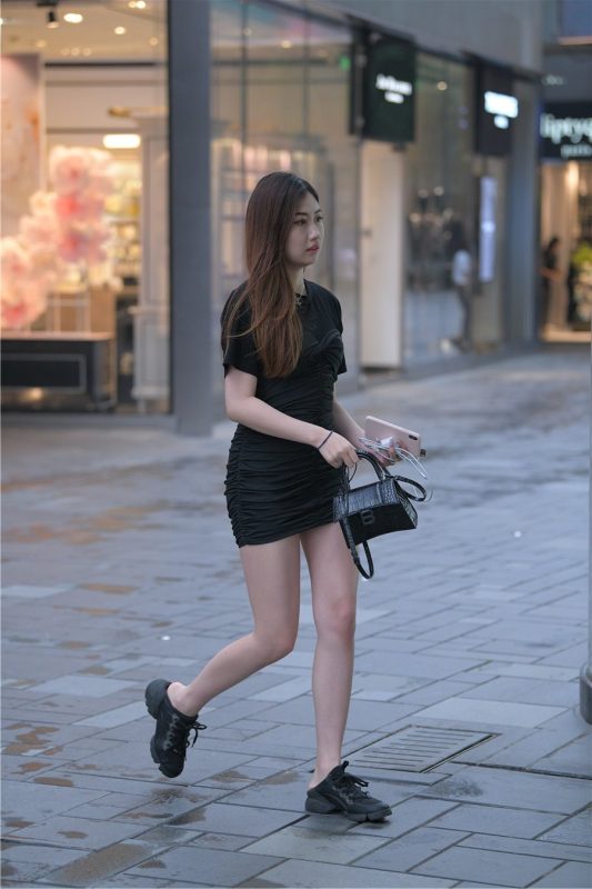 精选街拍 No.367 黑色包臀裙美眉 [61P/37M]-无料摄影圈