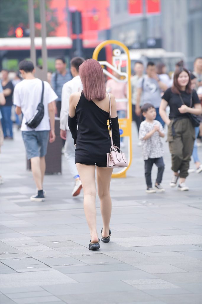 精选街拍 No.376 黑色热裤美女 [34P/13M]插图1