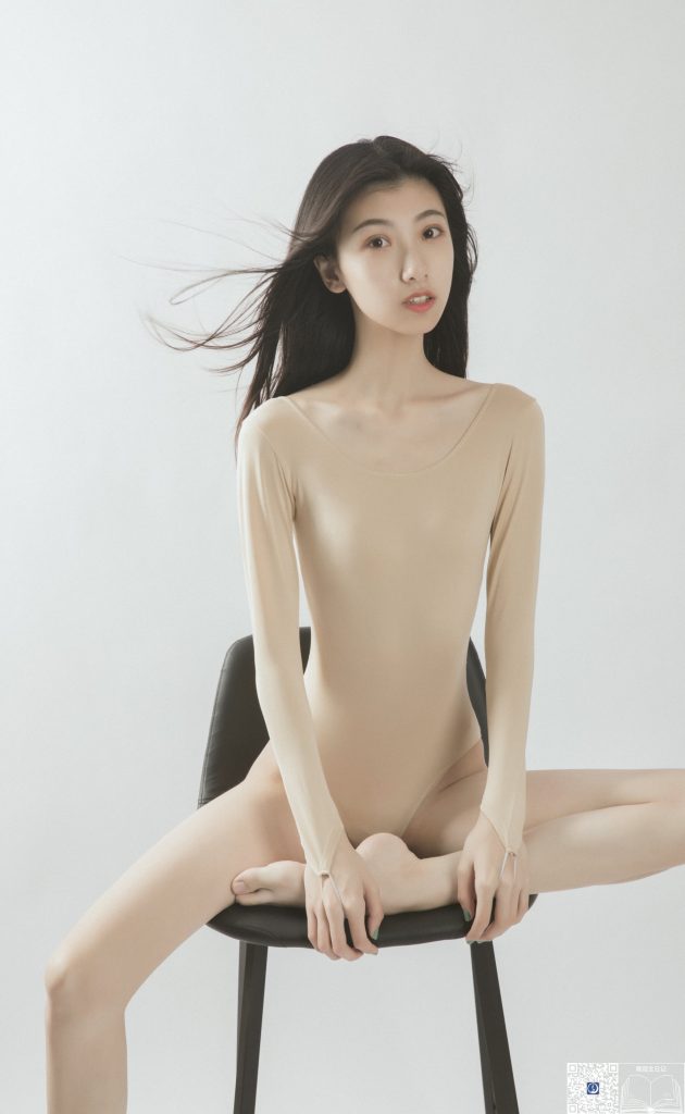[GALLI嘉丽]舞蹈生日记 010 – 苏薇 [35P/284MB]-无料摄影圈