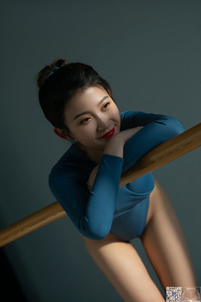 [GALLI嘉丽]舞蹈生日记 035 – 相霖 [31P/217MB]插图3