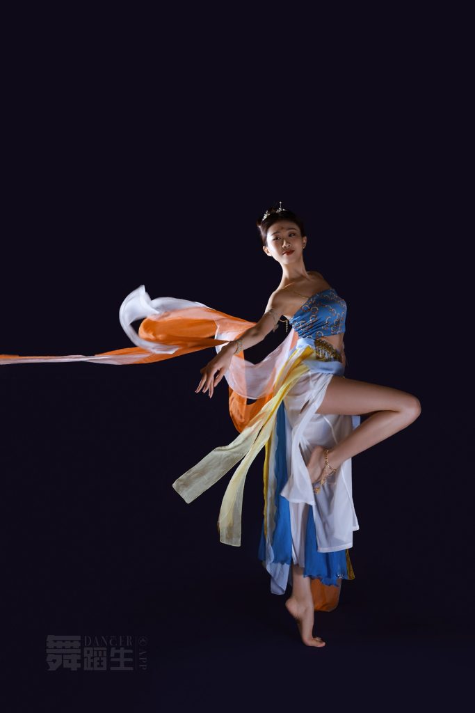 [GALLI嘉丽]舞蹈生日记 089 – 敦煌飞天 刘思彤 [45P/175MB]插图1