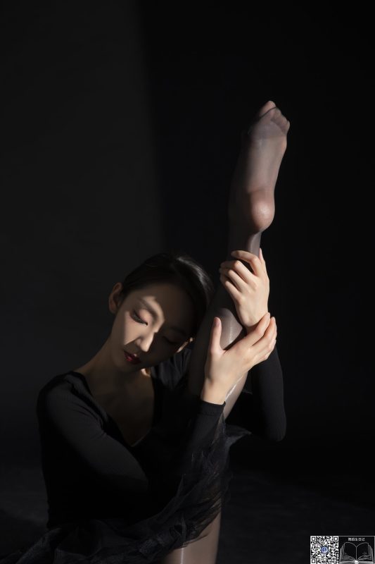 [GALLI嘉丽]舞蹈生日记 099 – 清清老师 [44P/335MB]-无料摄影圈