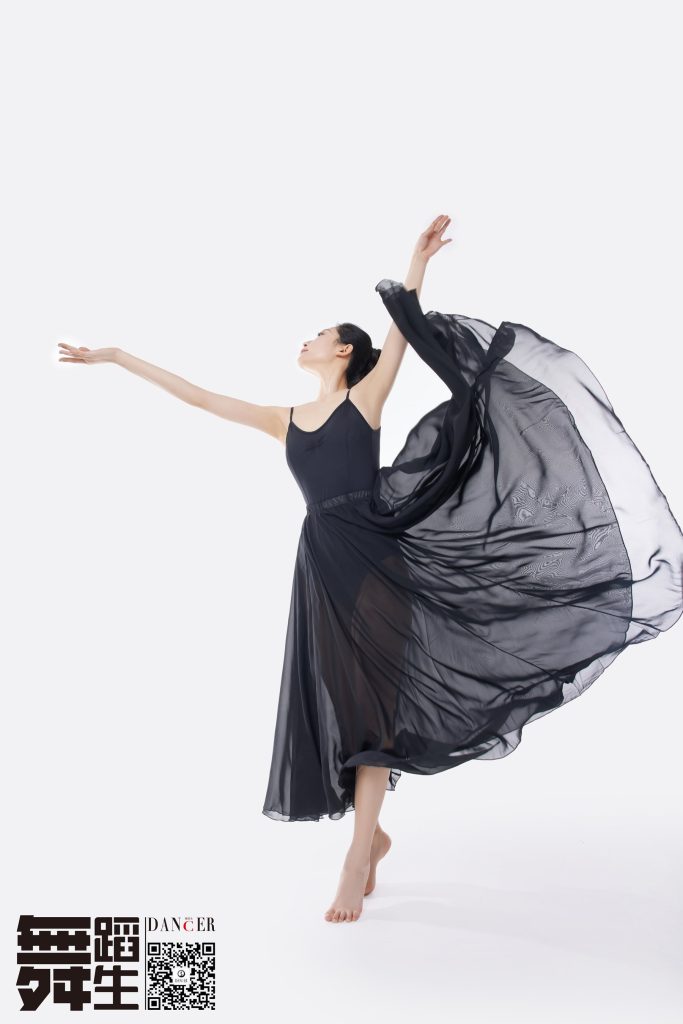 [GALLI嘉丽]舞蹈生日记 103 – 花样少女 佚名 [40P/263MB]插图1