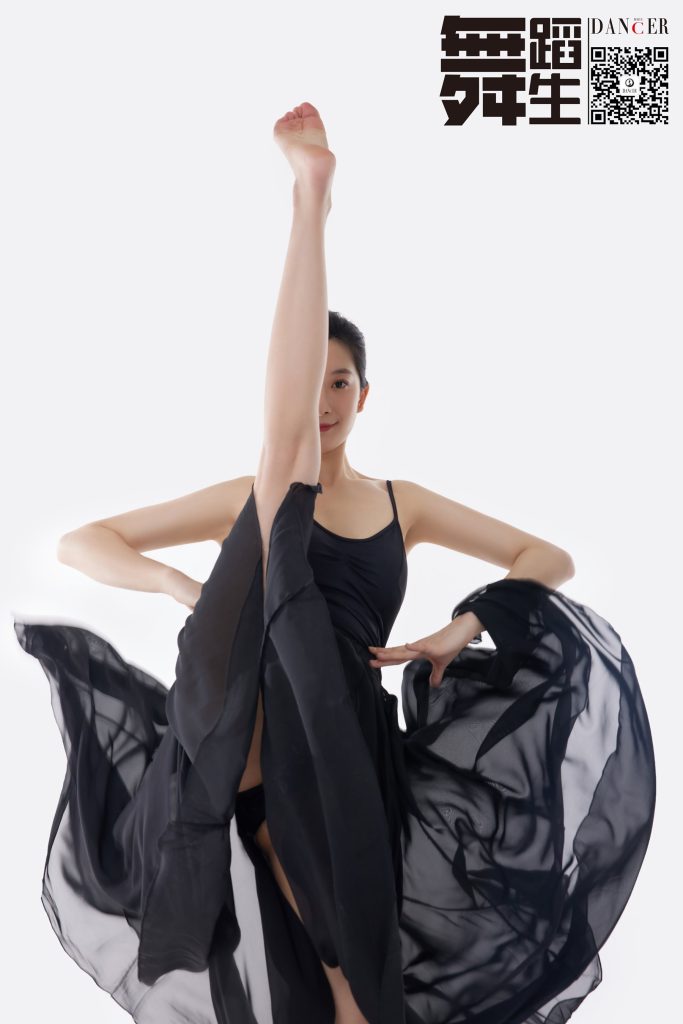 [GALLI嘉丽]舞蹈生日记 103 – 花样少女 佚名 [40P/263MB]插图3