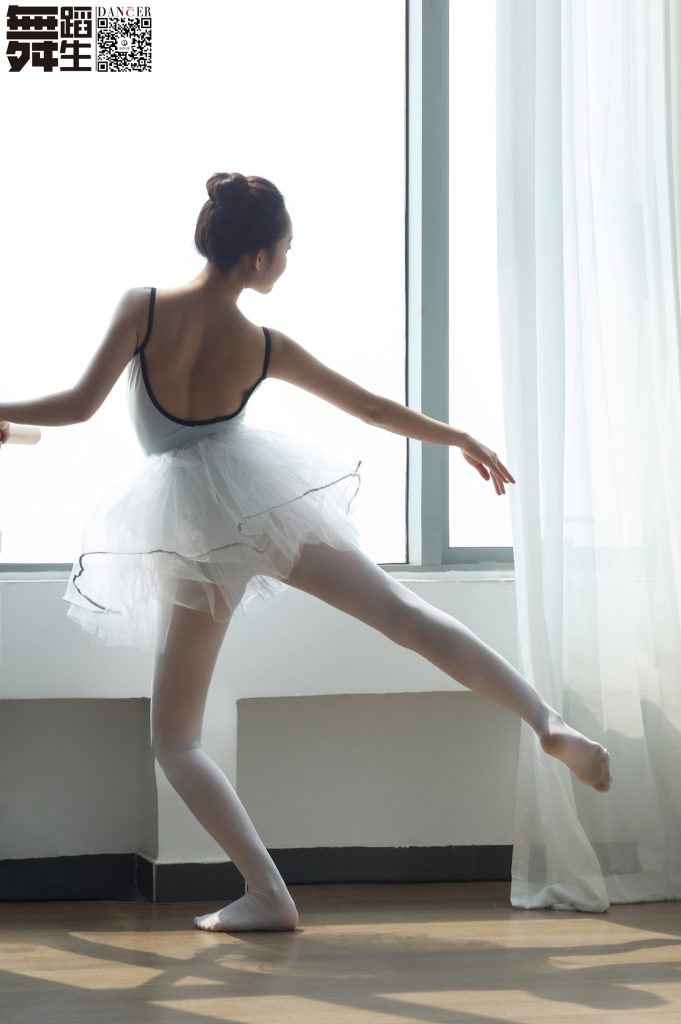 [GALLI嘉丽]舞蹈生日记 -110 阳光芭蕾[47P/292MB]插图2