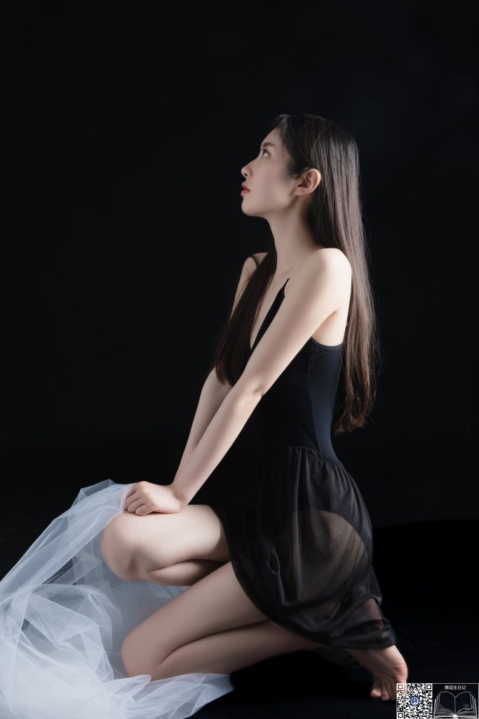 [GALLI嘉丽]舞蹈生日记 2021.01.01 黛西[32P/255MB]插图3