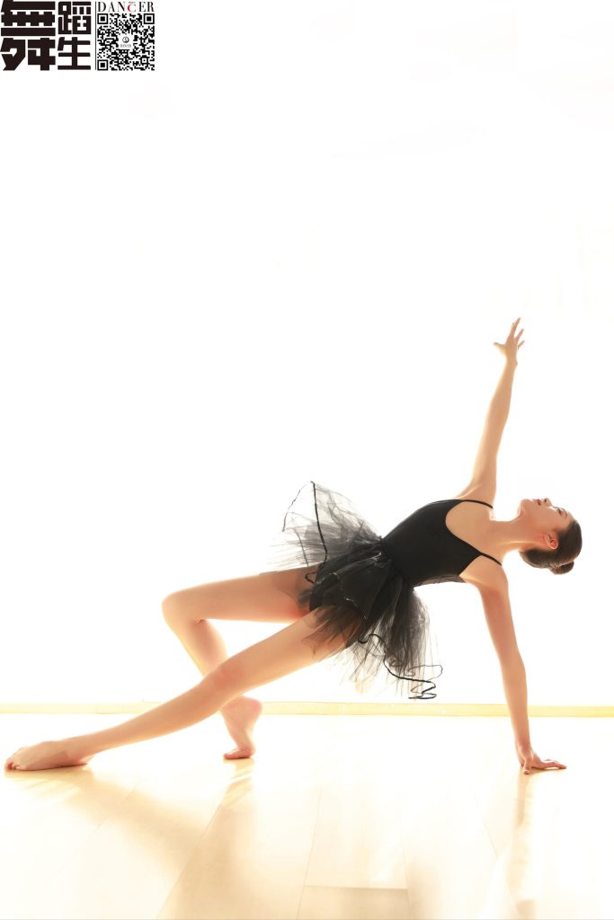 [GALLI嘉丽]舞蹈生日记 138 梦幻[27P/158MB]插图1