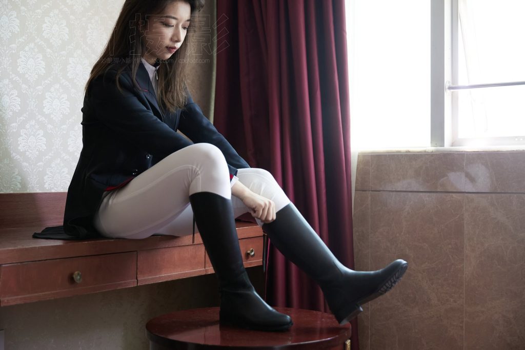 [见新摄影]NO.021 巅峰 英姿飒爽 帅气少女风 ｜ 又酷又美的骑[323P/1V/2.86GB]插图3