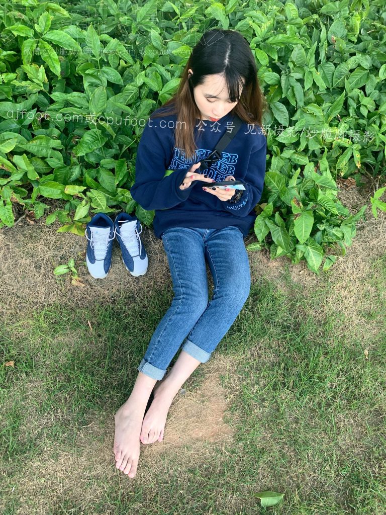 [见新摄影]NO.024 自信、阳光、明媚，快看她在发光！单反[280P/2V/2.69GB]插图1