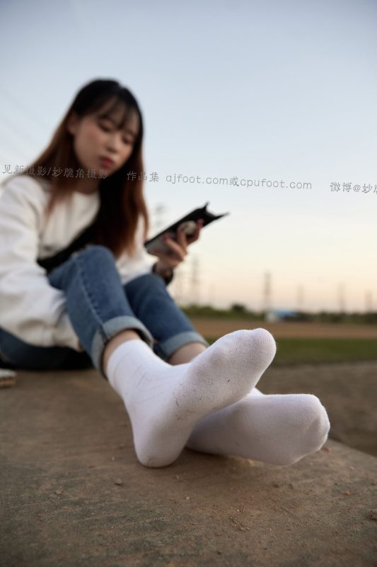 [见新摄影]NO.027 追赶落日余晖的逆光少女[133P/1V/949MB]-无料摄影圈