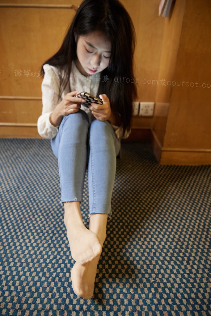 [见新摄影]NO.029 王家卫风格红色高跟鞋，质朴的生活气[233P/1V/1.91GB]插图3