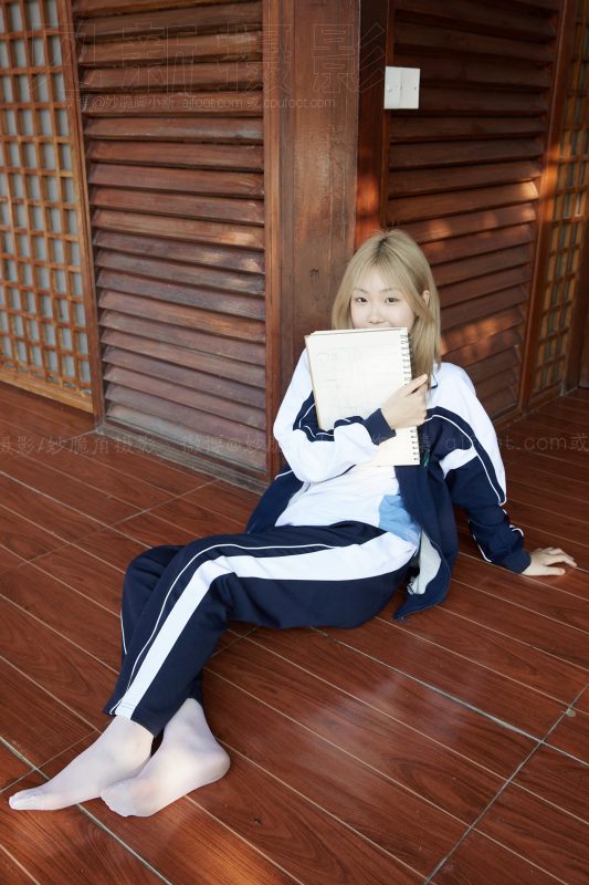 [见新摄影]NO.038 黄头发甜美甜美小姐姐-无料摄影圈