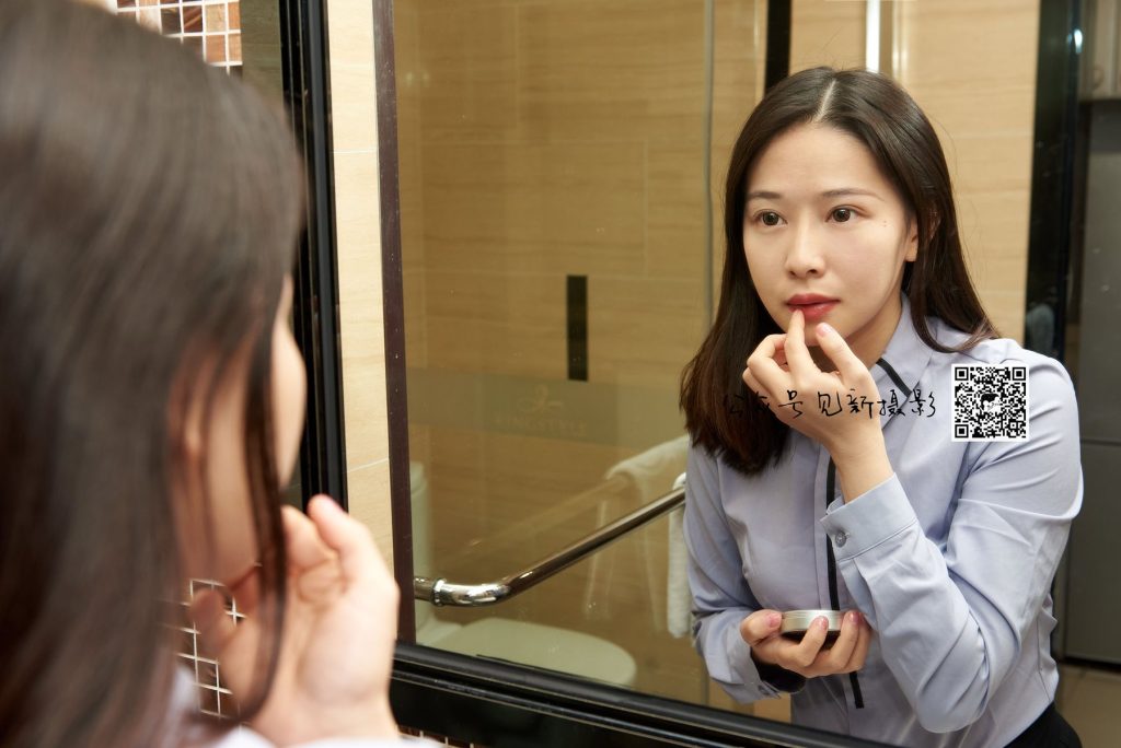 [见新摄影]NO.049 -小江-户外裤里丝高跟 [155P/1.79G]插图2