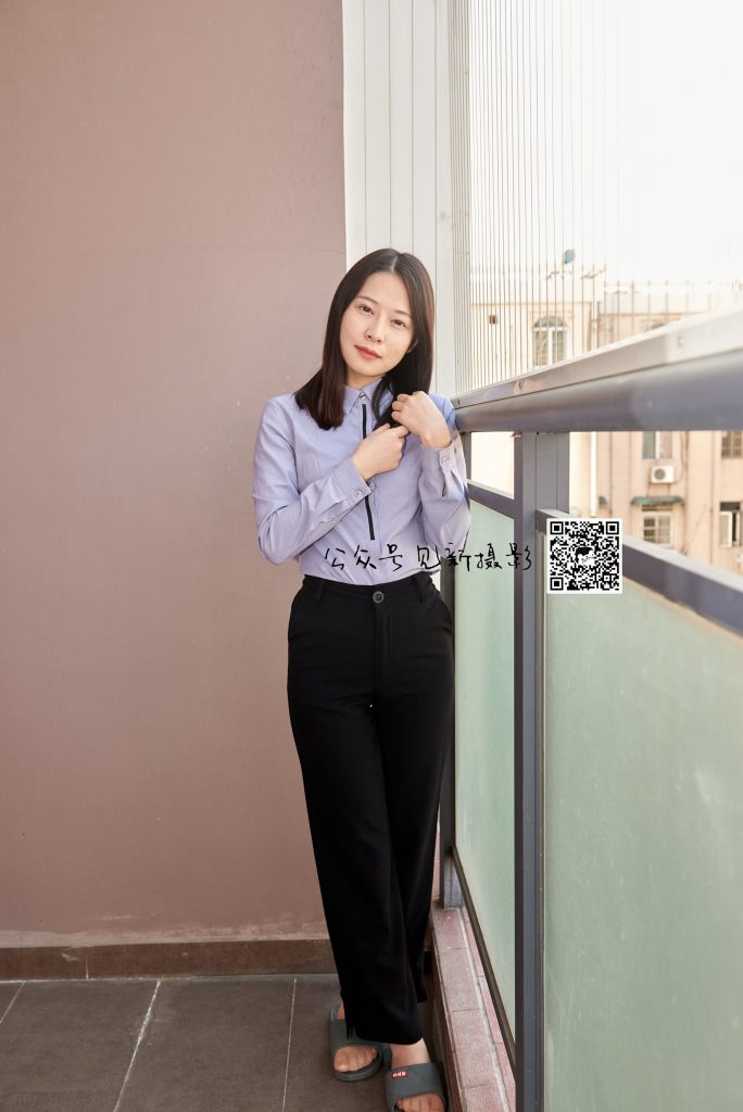 [见新摄影]NO.049 -小江-户外裤里丝高跟 [155P/1.79G]插图3