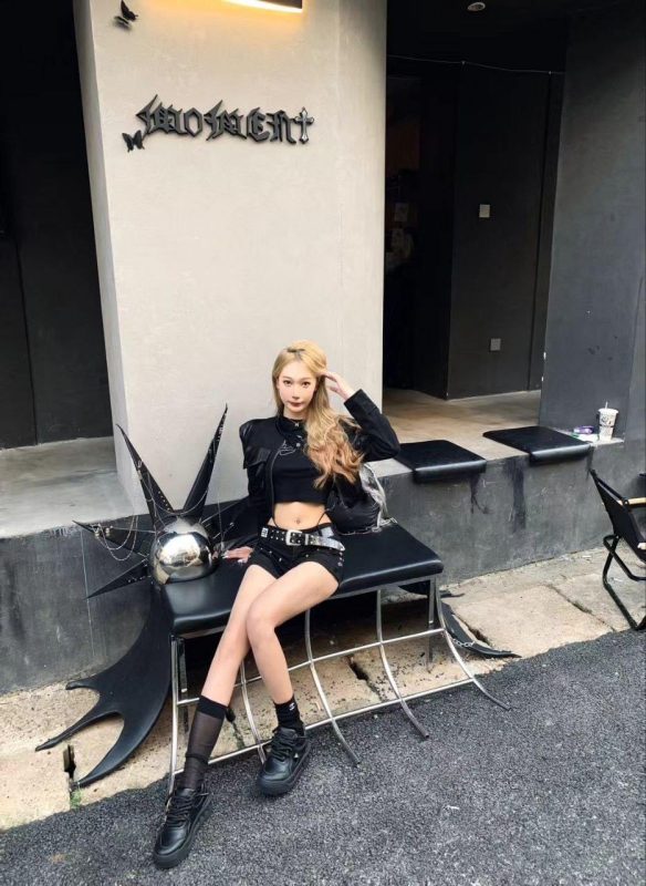 脚模面试脸足同框套路系列-008-10号-各种撅屁股秀脚[4P/3V/49MB]-无料摄影圈