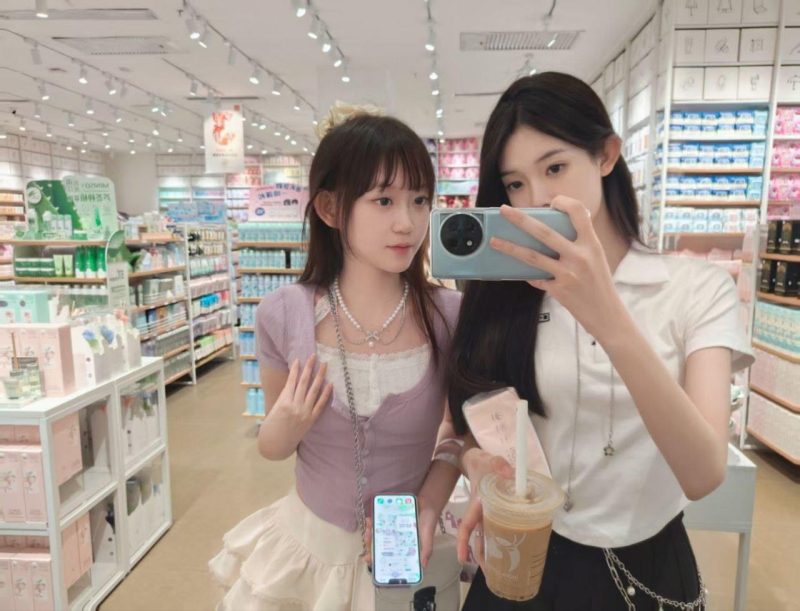 脚模面试脸足同框套路系列-017-19号-164 90 眼镜妹[17P/2V/42MB]-无料摄影圈