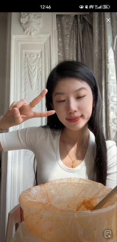 脚模面试脸足同框套路系列-023-25号-独居女大 万粉小网紅[17P/8V/61MB]-无料摄影圈