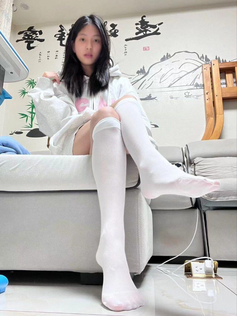 脚模面试脸足同框套路系列-026-28号-小姐姐[11P/13V/232MB]插图1