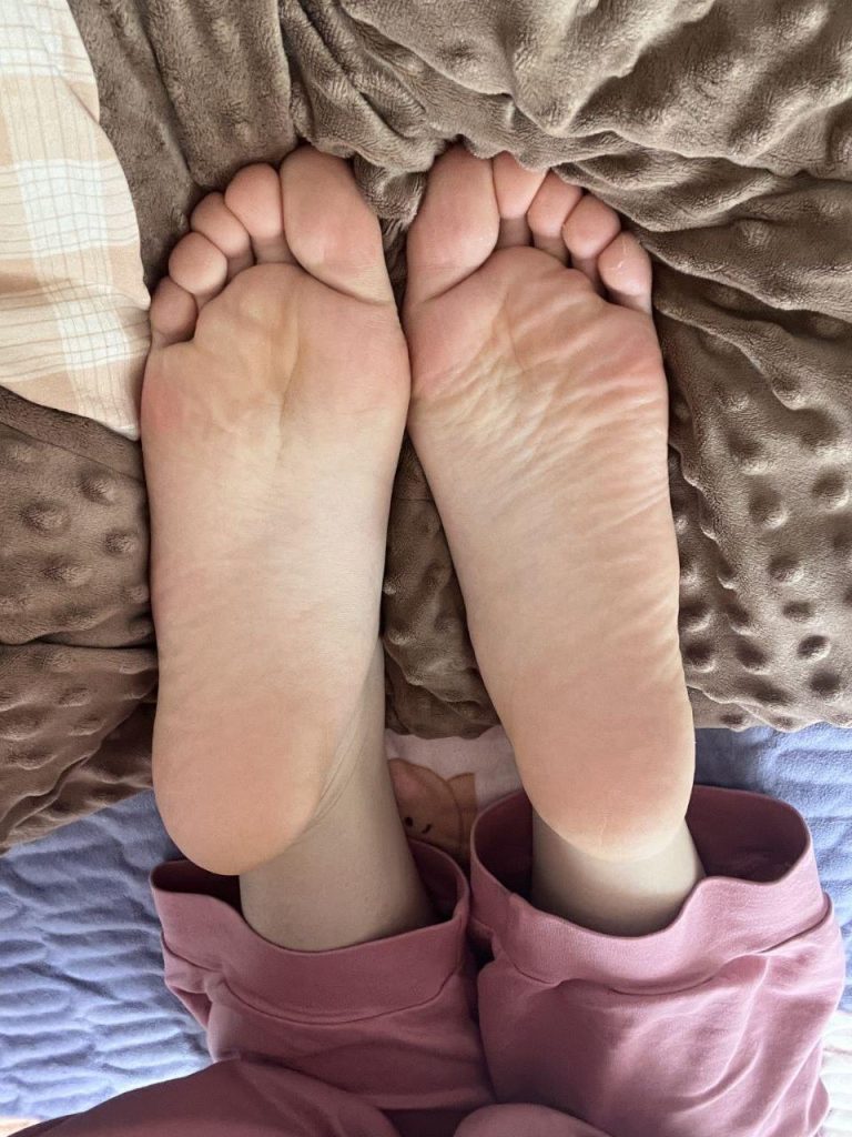 脚模面试脸足同框套路系列-027-29号-小姐姐[11P/16V/233MB]插图1