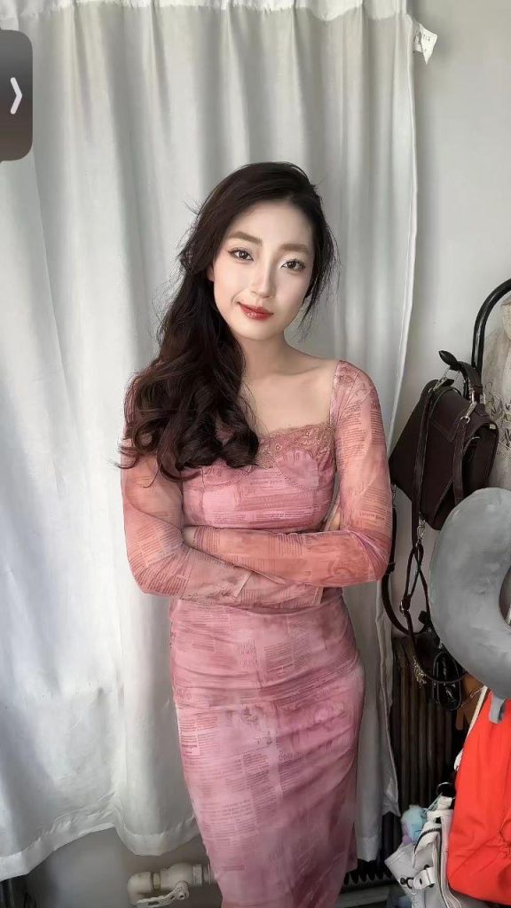 脚模面试脸足同框套路系列-031-33号-小姐姐[8P/6V/46MB]插图3