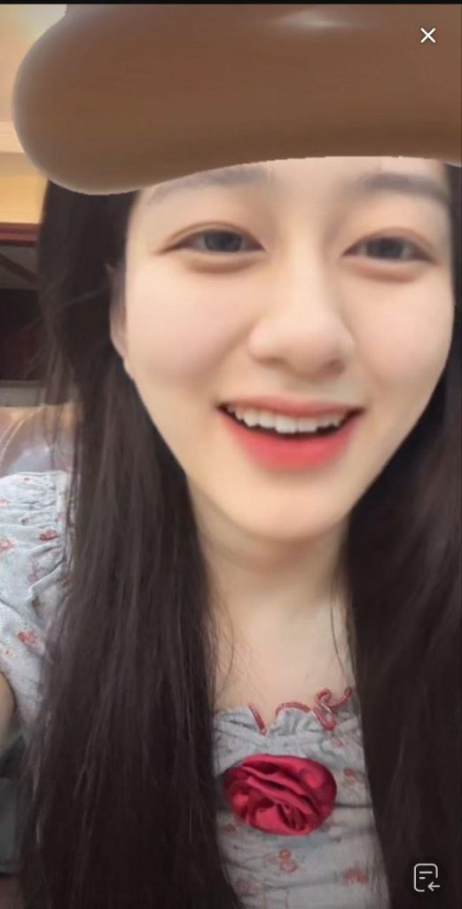 脚模面试脸足同框套路系列-033-35号-小姐姐[8P/4V/61MB]插图2