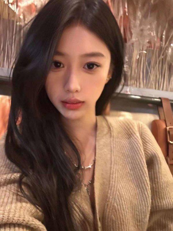 脚模面试脸足同框套路系列-045-165 94 36.5 长发学妹[17P/3V/13MB]-无料摄影圈