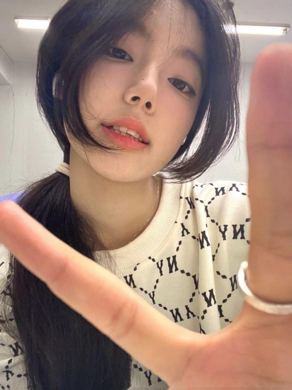 脚模面试脸足同框套路系列-048-167 98 高颜值[7P/1V/37MB]-无料摄影圈