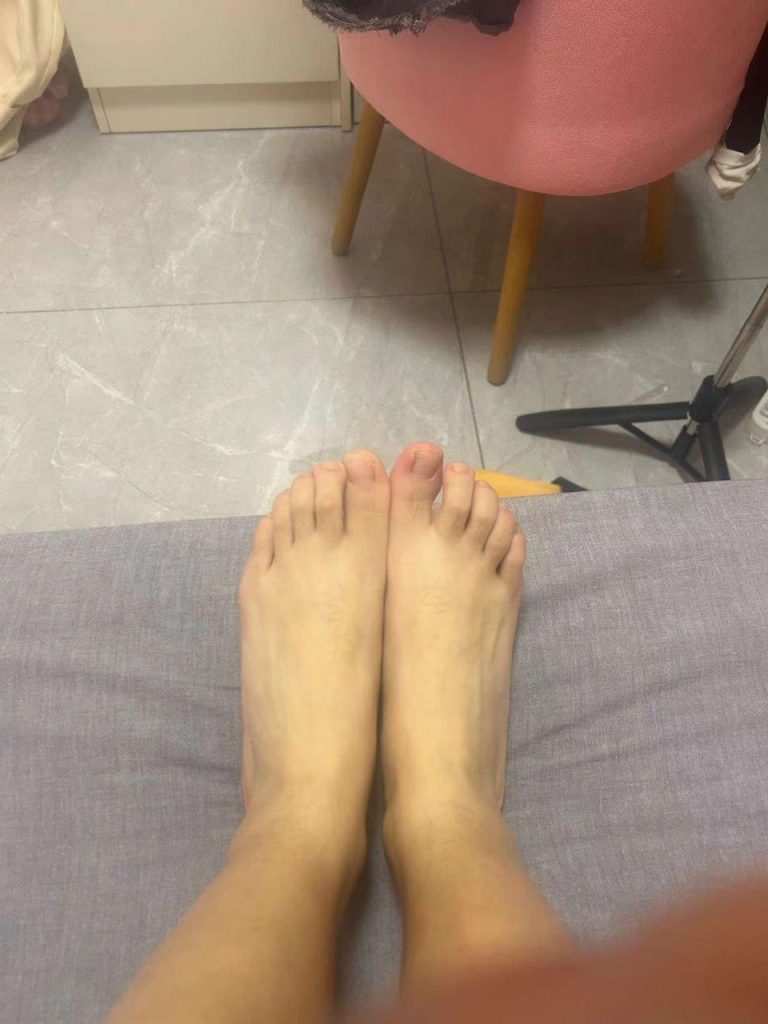 脚模面试脸足同框套路系列-051-171 102 39 骚脚听话[8P/2V/7MB]插图1