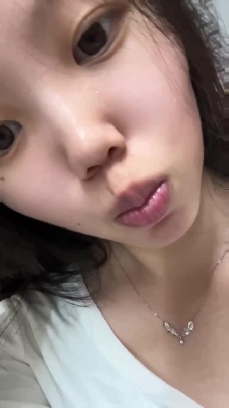 脚模面试脸足同框套路系列-071-大学生宿舍拍脚[10P/17V/100MB]-无料摄影圈