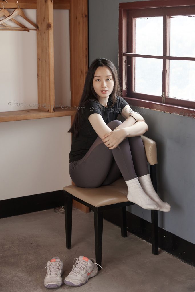 见新摄影 059 艺考舞者瑜伽裤白棉袜 [383P/1V/2.59G]插图3