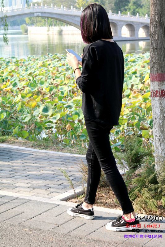 开膛手杰克 140期 帆布鞋白棉船袜脚 [389P/1V/1.39G]-无料摄影圈