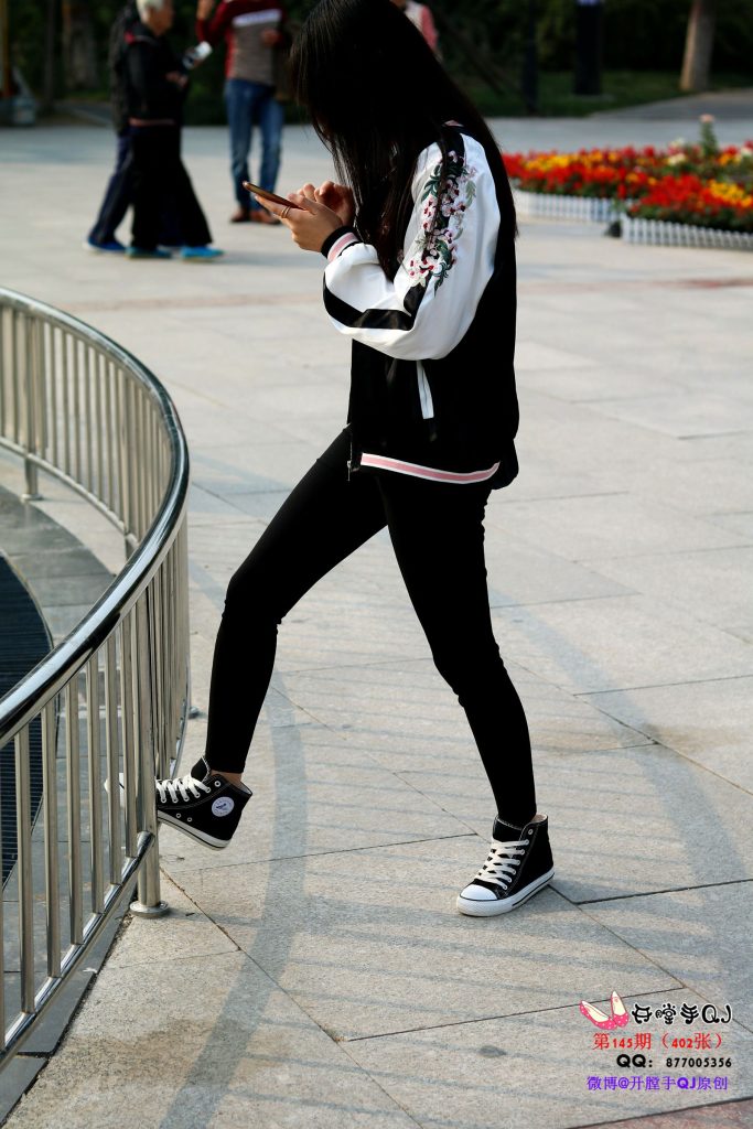 开膛手杰克 145期 高帮帆布鞋黑色船袜脚 [402P/1V/1.24G]插图2