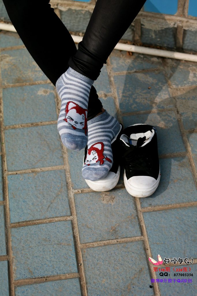 开膛手杰克 158期 小黑裤帆布鞋棉袜 [266P/1V/933M]插图3