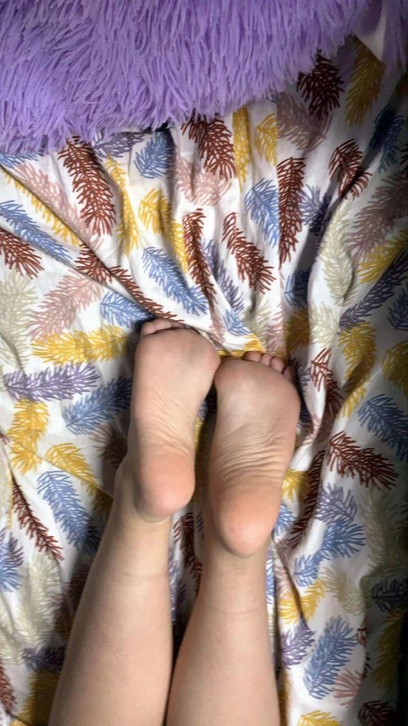 脚模面试脸足同框套路系列-079-高颜值可爱妹妹[4P/2V/14MB]插图1