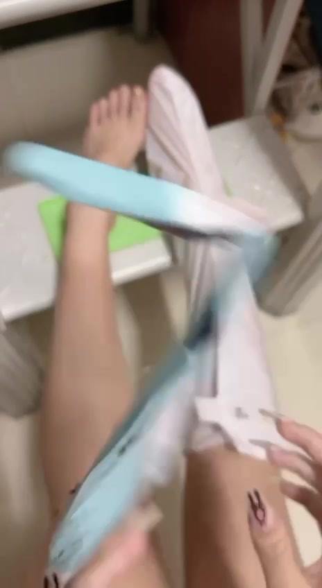 脚模面试脸足同框套路系列-106 小网红给你展示一下 [130P/31V/195M]插图3