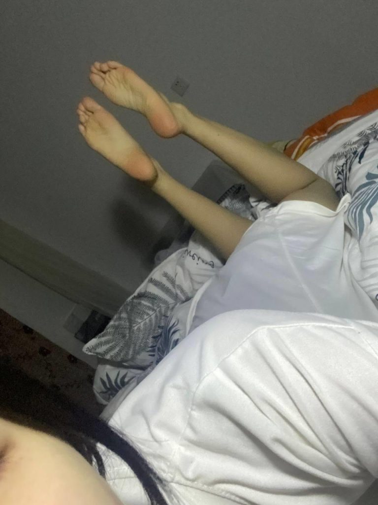 脚模面试脸足同框套路系列-112 照片和素颜差距较大[80P/13V/166M]插图1