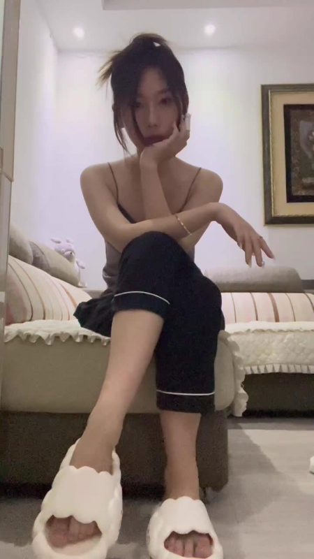 脚模面试脸足同框套路系列-117 翻白眼秀脚 挑鞋 模拟zj[13P/4V/73M]-无料摄影圈