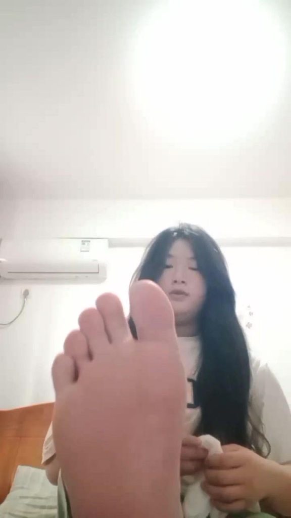 脚模面试脸足同框套路系列-134 [21P/3V/24M]插图3