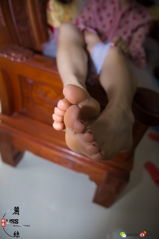 [LISS丽丝映像]NO.054《白色蕾丝》[59P/877MB]-无料摄影圈