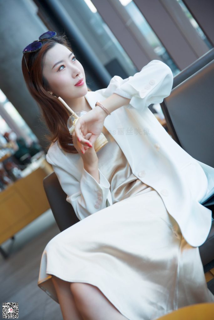 [LISS丽丝映像]NO.060《对白领同事的非分之想》[141P/1V/1.62GB]插图1