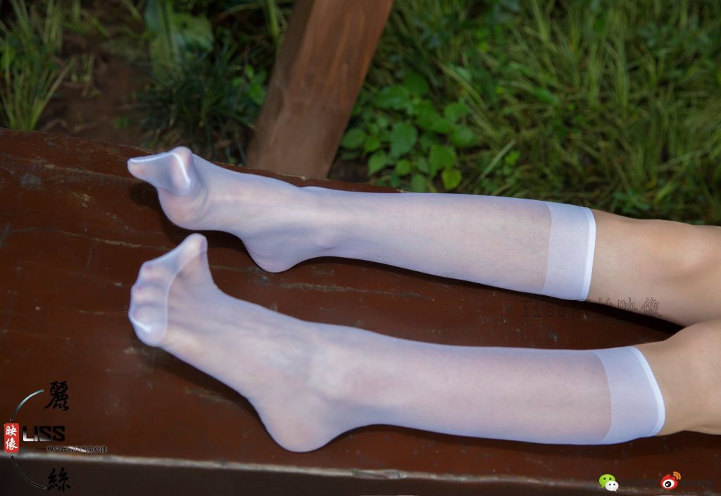 [LISS丽丝映像]NO.086 中筒白丝袜[39P/620MB]插图2