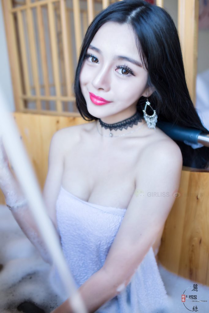 [LISS丽丝映像]NO.087 白雪黑丝[36P/446MB]插图2